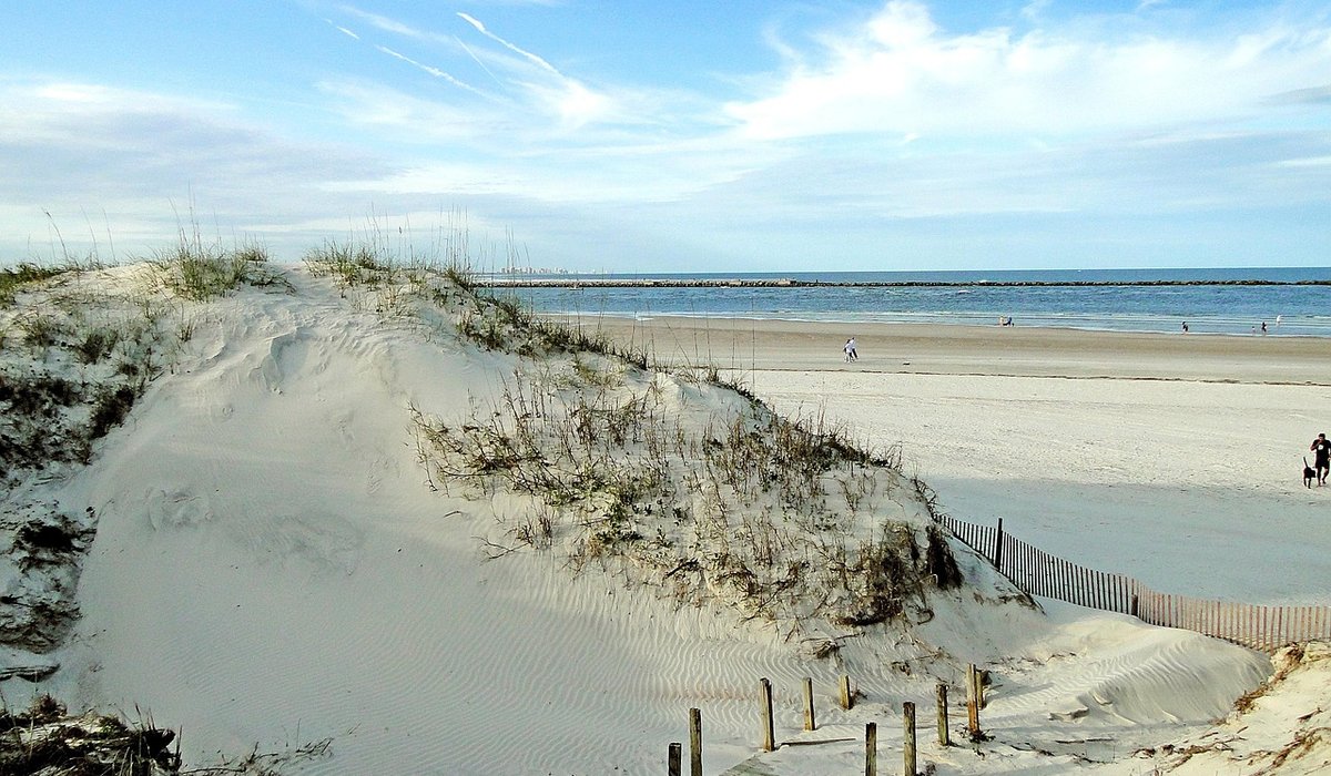 How Coastal Sand Dunes Form Along British Shores